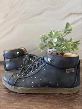 Pikolinos Ankle Boots with Studs, Women’s size 6